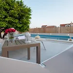 Sun Gardens Holiday home
