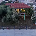 Sun Gardens Holiday home *