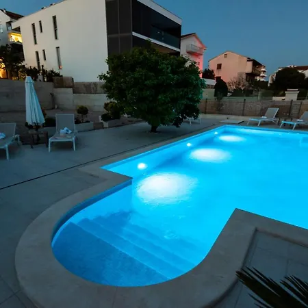 Sun Gardens Holiday home