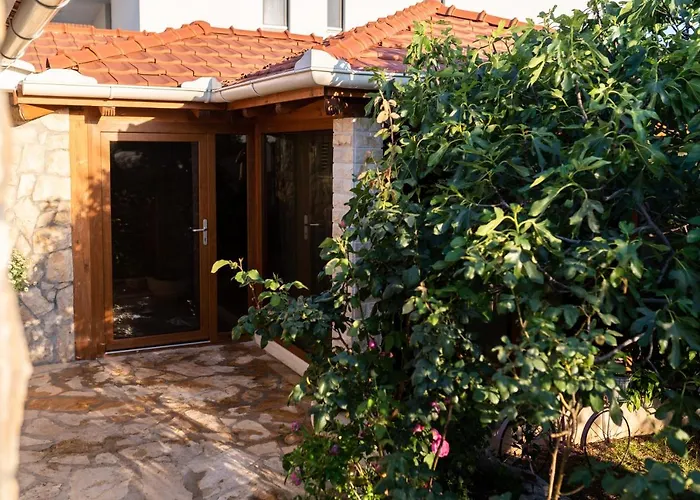 Sun Gardens 펜션 *