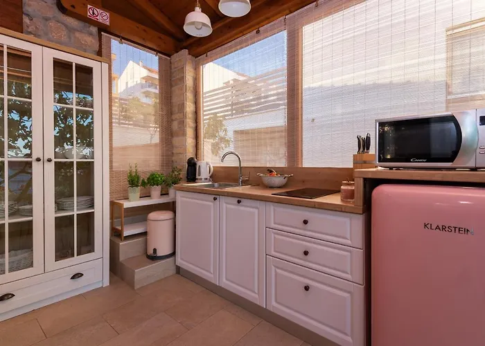 Sun Gardens 펜션 *