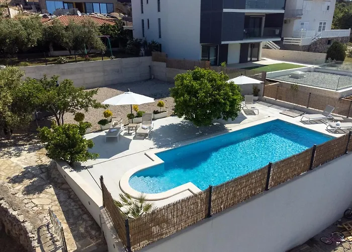 Sun Gardens Feriehus Šibenik